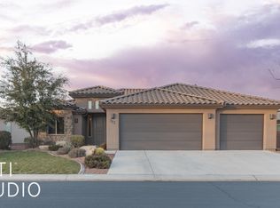 313 E Desert Gardens Ln, Ivins, UT 84738