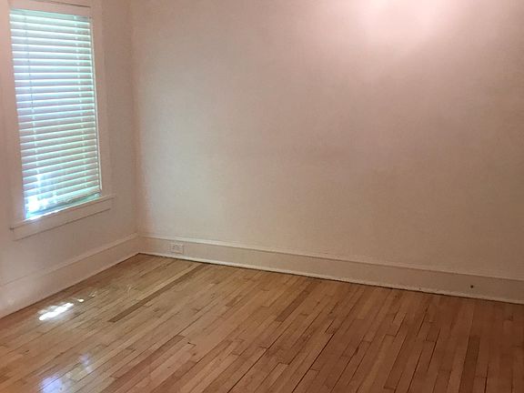 3rd image of 8107 Lake Ave