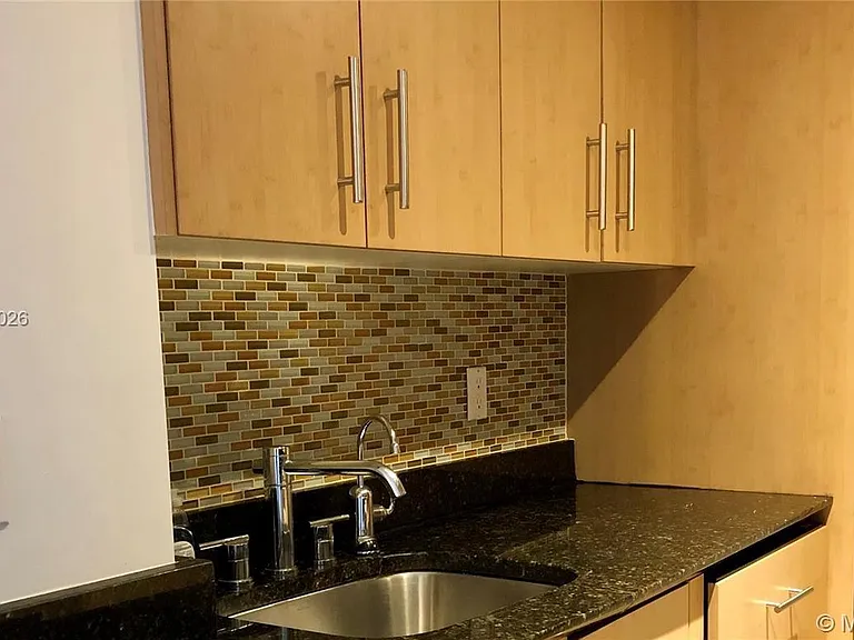 10275 Collins Ave #230 — Photo 11