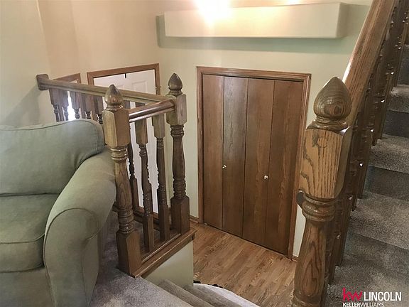 3rd image of 816 Karen Dr