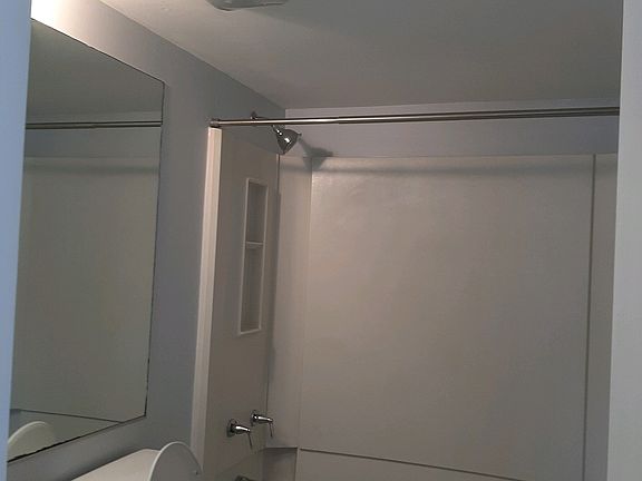 5th image of 3200 Lynnhaven Dr APT 206