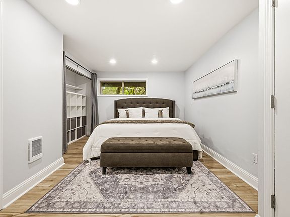 2nd image of 870 10th Ln