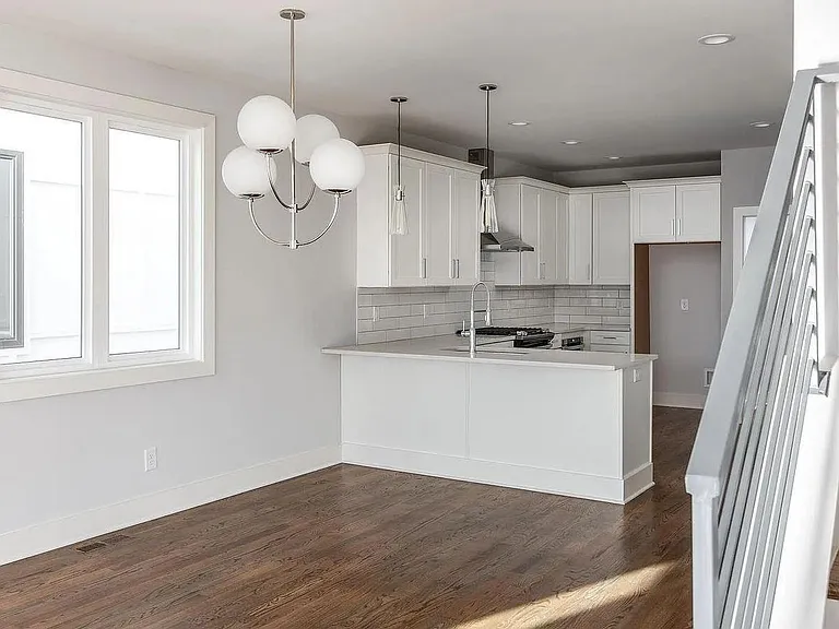 Open Floorplan Dining area / Kitchen