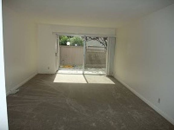 4th image of 25718 Hogan Dr Unit C5