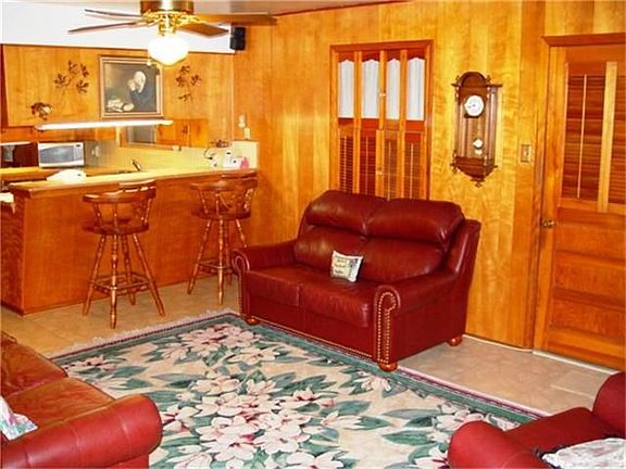 5th image of 243 Hollyvale Dr