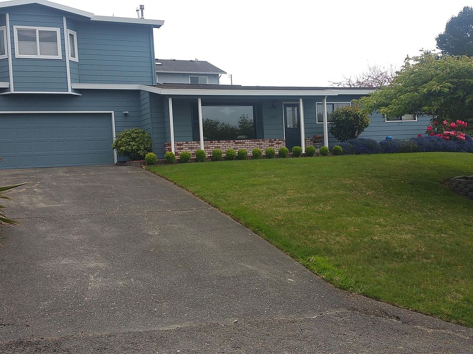 1st image of 2290 Burns Dr