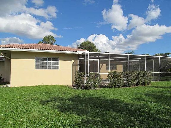 5th image of 3890 Coral Hills Dr