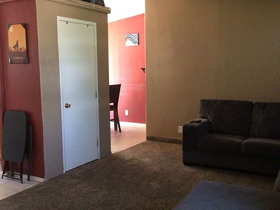 3rd image of 290 N Bulloch Pl