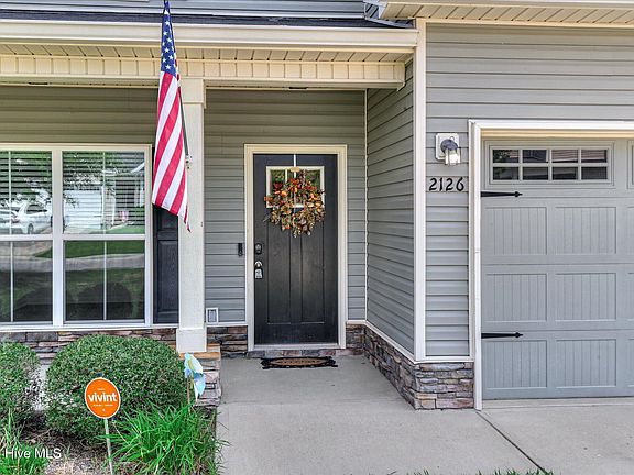 4th image of 2126 Grove Landing Way