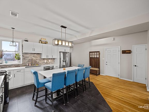 5th image of 4351 S Greenwood Ave APT 3N