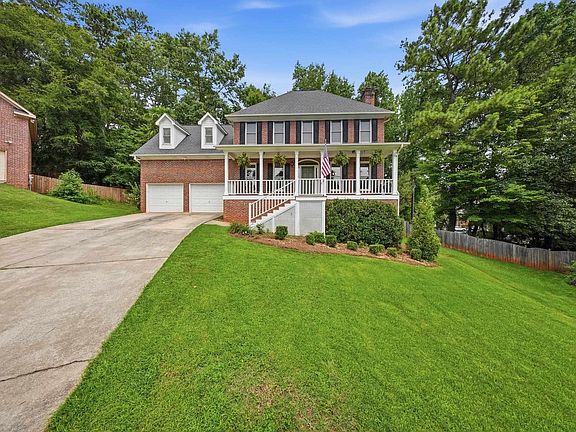2nd image of 808 Treeslope Ct