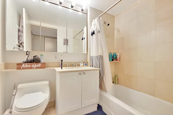 Rented by Compass | media 16