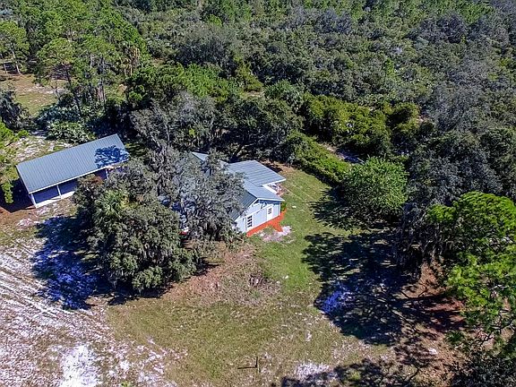 4th image of 8951 SW Fox Brown Rd