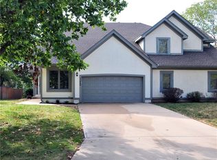 11604 Reeder St, Overland Park, KS 66210