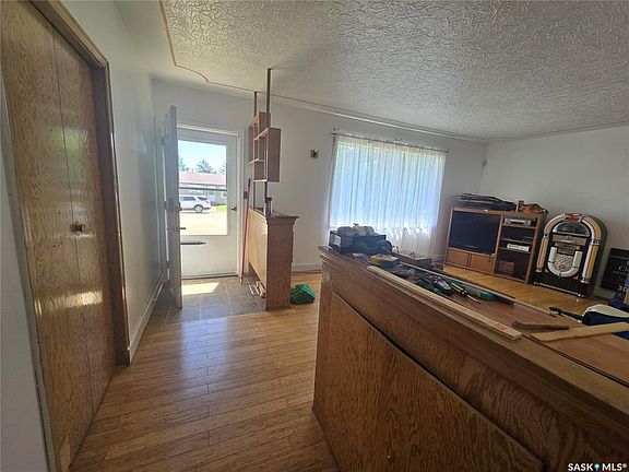 5th image of 313 2nd AVENUE E