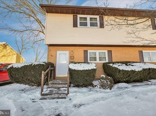 15 Sunset Ave, New Oxford, PA 17350