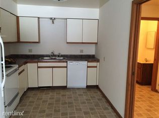 1620 Elmwood Rd, Lansing, MI 48917