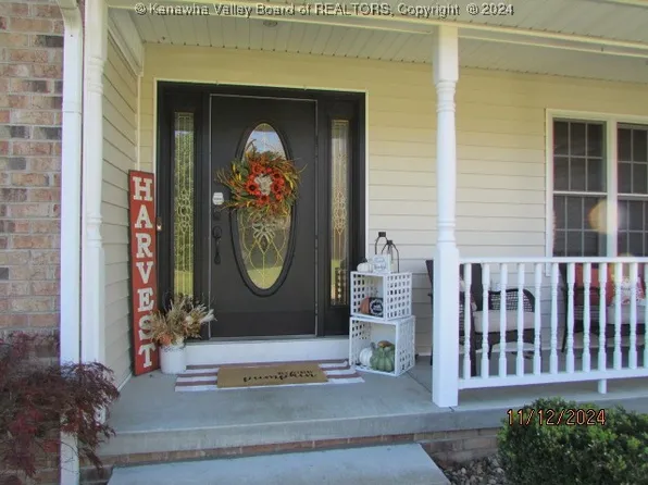 11 Antler Dr, Culloden, WV 25510