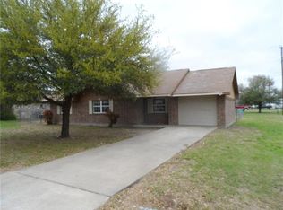 600 Sumbera St, Holland, TX 76534