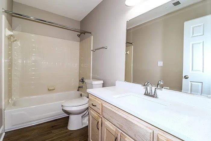 9159 Bellehurst Cv — Photo 15