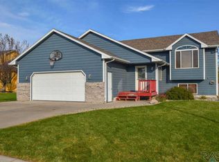 1704 S Mulberry Ave, Brandon, SD 57005