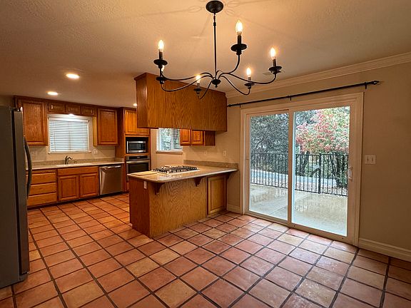 3rd image of 2640 Otter Ct