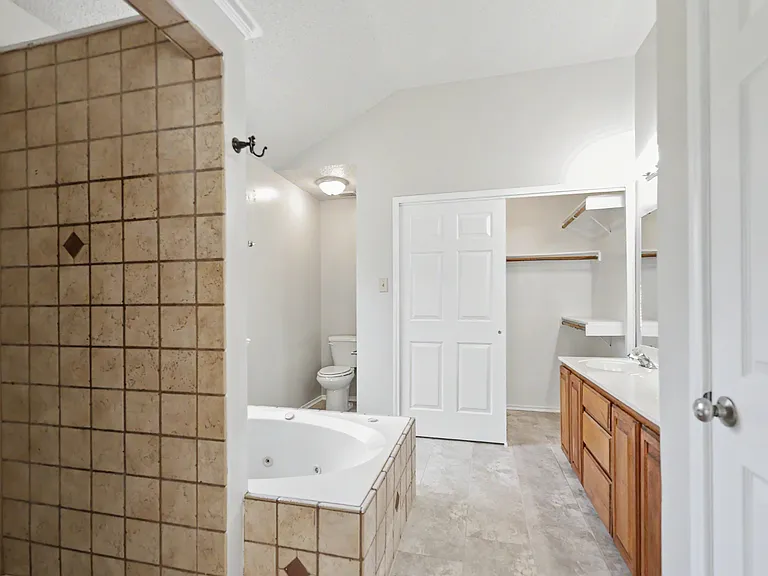 2305 Skipcha Dr — Photo 17