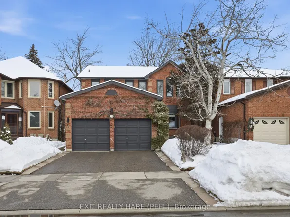 77 Lord Simcoe Dr, Brampton, ON L6S 5H1
