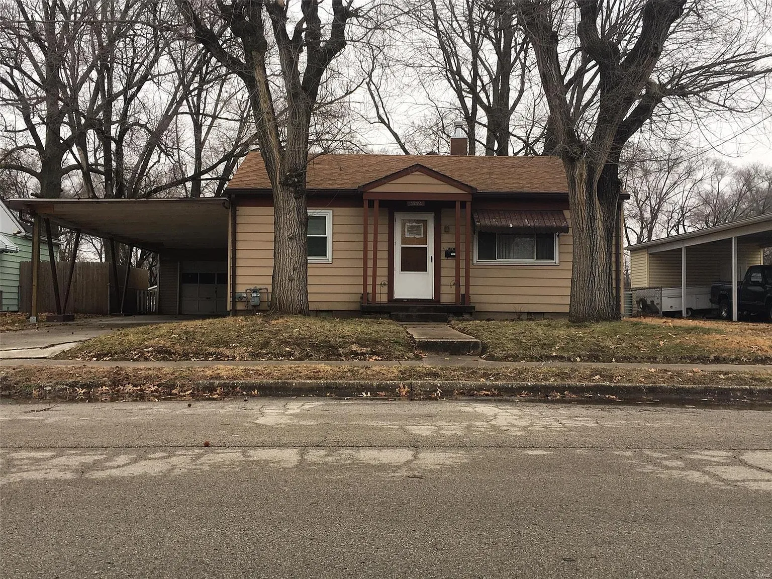 3224 Rodger Ave photo 1