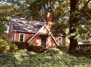 406 4th St NW, Hickory, NC 28601