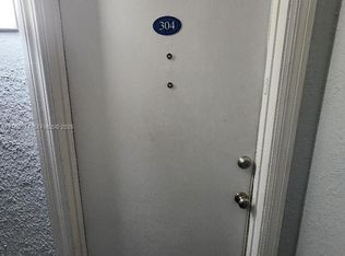 Villa Bay Vista Condo, Miami Beach, FL 33141