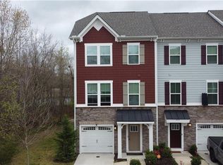 4317 Whitfield Ln, Chesapeake, VA 23324