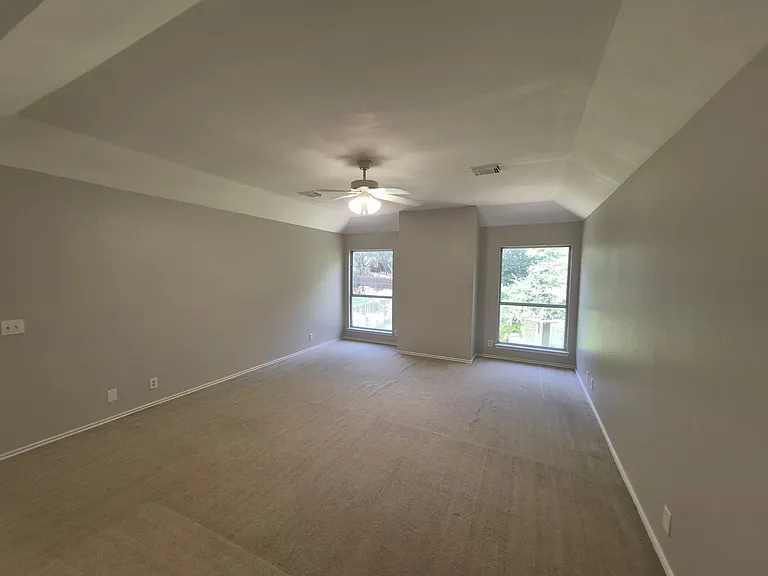 712 Moss Wood — Photo 27