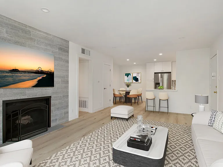 1701 Malcolm Ave #5 — Photo 3