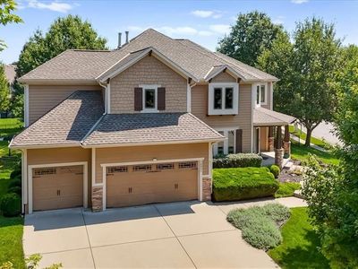16421 S Woodstone Dr, Olathe, KS, 66062