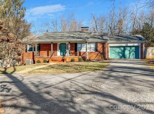 879 Glenn Bridge Rd SE, Arden, NC 28704