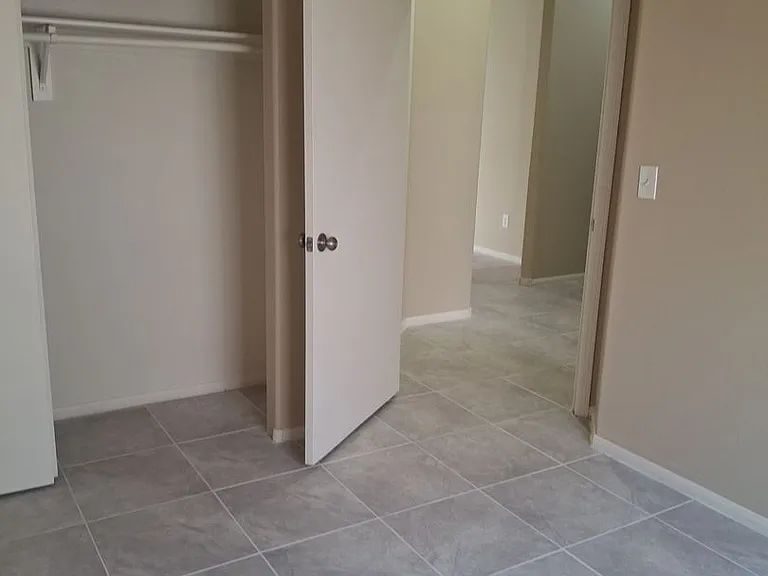 2120 Fred Brown Dr — Photo 9