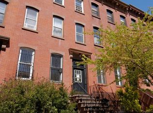 389 8th St #3, Brooklyn, NY 11215