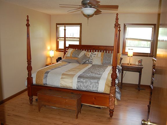 2nd image of 275 Greenfield Ln