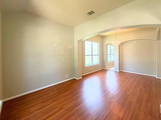 3304 Winding Shore Ln — Photo 6