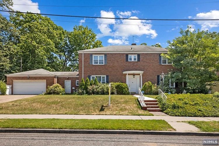 1st image of 265-271 Derrom Ave