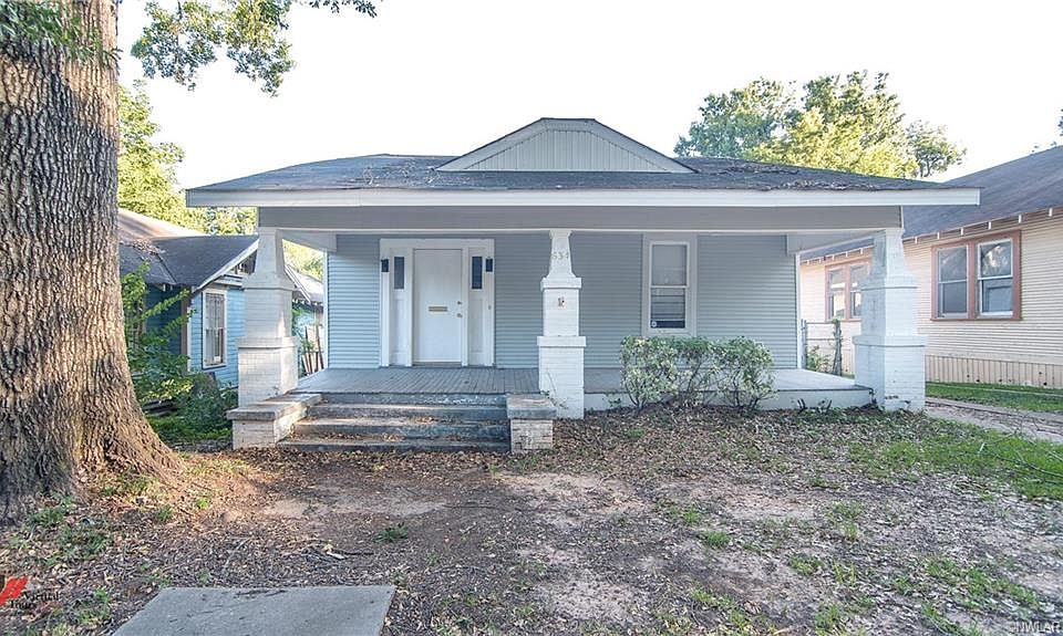 1st image of 634 Merrick St