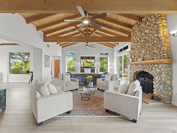 4th image of 30659 Diaz Rd