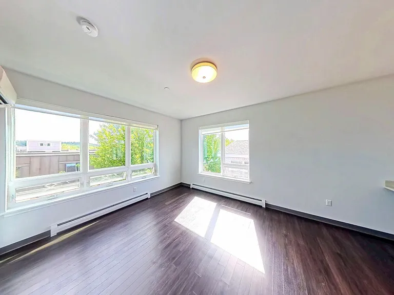 City Lights Modern, Luxury Living in Downtown Winooski — Photo 18