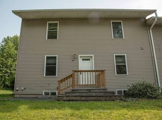 66 King St #D, Hatfield, MA 01038