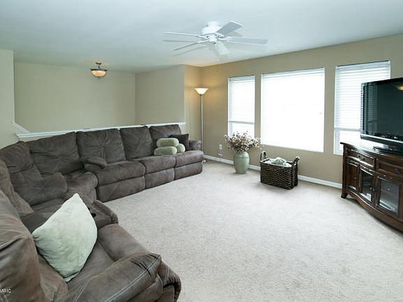 3rd image of 6929 Cypress Bay Dr
