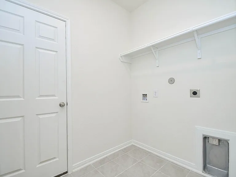 25230 Benroe St — Photo 25
