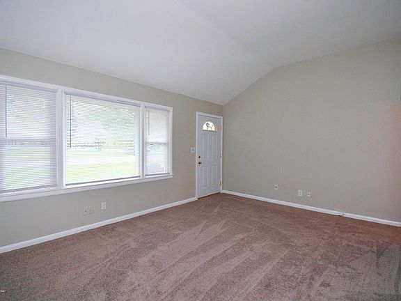 4th image of 9339 Donerail Way
