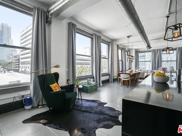 108 W 2nd St #313 — Photo 17