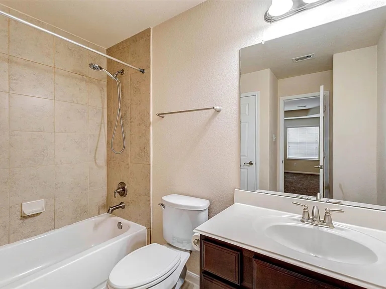 3310 Pimlico Pine Ln — Photo 16